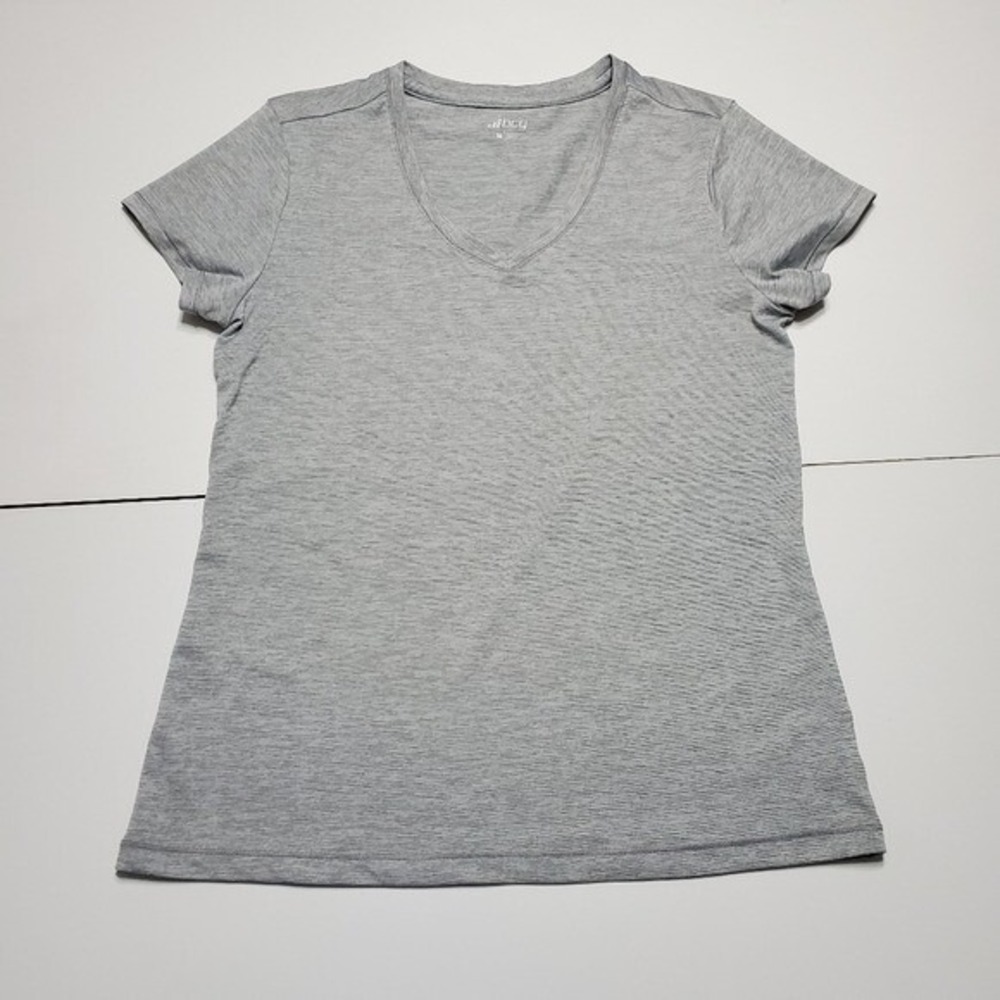 BCG women's Medium gray v-neck short sleeve tshirt